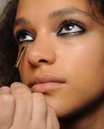 Fashion Week: LFW Holly Fulton LFW SS12 MAC COSMETICS Backstage Beauty Fashion Week: LFW Holly Fulton LFW SS12 MAC COSMETICS Backstage Beauty