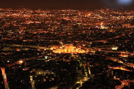 arc du triomphe paris by night An American Girl in Paris