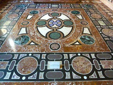 munich residenz_Ornate chapel floor