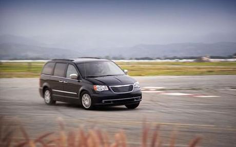 2011 Chrysler Town and Country Images