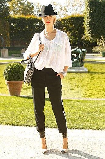 which casual chic b&w; look is YOU