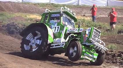 8 Jaw-Dropping Russian Tractor Videos