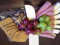 Hoppin' Grapes Beer and Wine Tasting Bar Sierra Vista - Food, Snacks and Desserts!