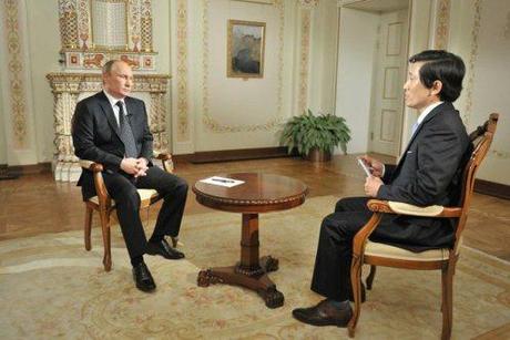 Host Yeon interviewed Mr. Putin on the Korean Broadcast System.