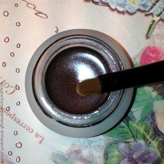 Maybelline Eye Studio Liner Gel In Brown Maybelline Eye Studio Liner Gel In Brown