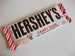 Hershey's Mint Candy Cane Bar with Candy Bits Review