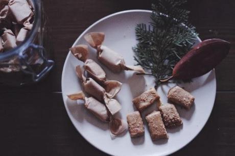 most easy caramels (+ variation: spiced christmas cookie caramels) most easy caramels (+ variation: spiced christmas cookie caramels)