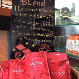Starbucks_Holiday_Coffee_Special015