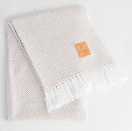 Last minute gift ideas for nesters and home decor lovers! Last minute gift ideas for nesters and home decor lovers!