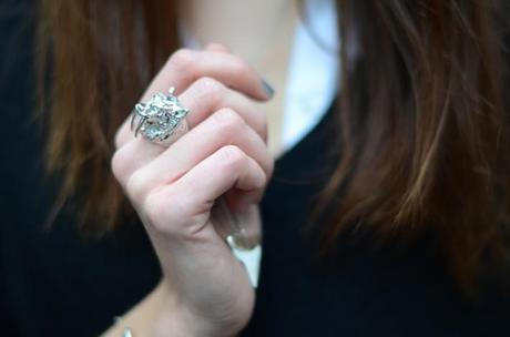 Carpe Diem saber tooth tiger ring silver