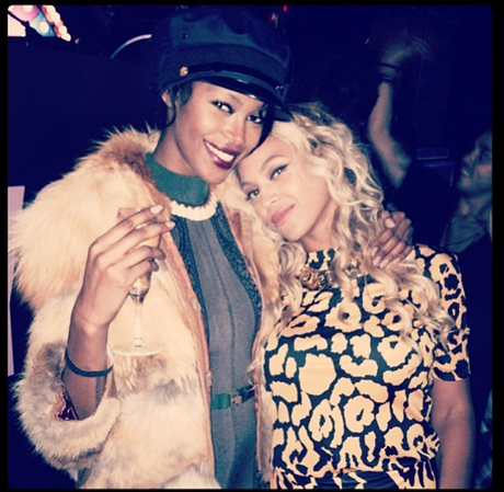 Beyoncé Has Album Release Party in Dave & Busters, NYC! (Pictures) ScreenShot2013-12-20at91452AM_zps9667694d