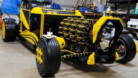 super-awesome-micro-project-lego-car-photo-560497-s-1280x782