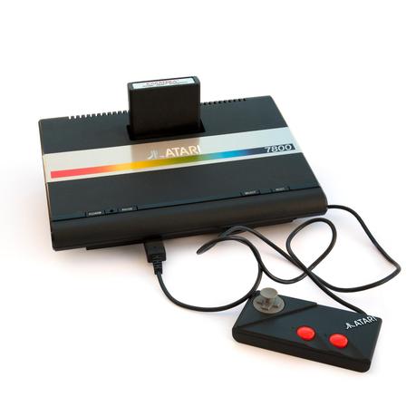 atari 7800 vintage video game console