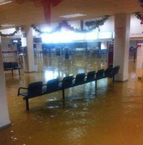 Hewanorra Airport flooded