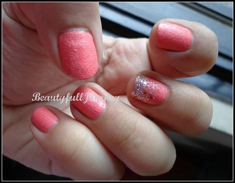 On My Nails ~ Some coral sand & some bling. DSC038271