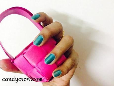 Maybelline Express Finish nail polish Review Maybelline Express Finish nail polish Review
