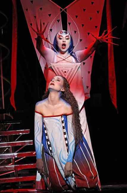 Pamina & the Queen of the Night (Photo: Jeff Busby)