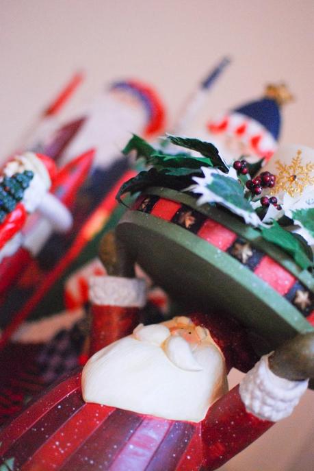 Christmas decoratios_1 A Striped Sweater + A Little Christmas