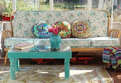 Dream a little dream… Re-do your bedroom with cushions Dream a little dream… Re-do your bedroom with cushions