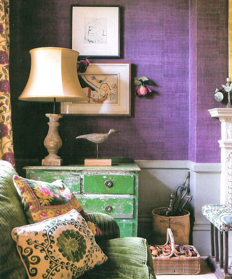 Radiant Orchid à la Iris Photo via Carla Aston via Pantone.com.