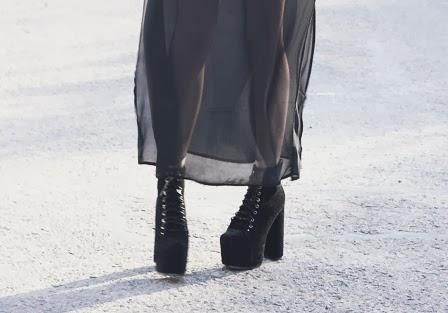 how to walk in black platform boots