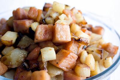 [FOODIE FRIDAY] Stir - fried luncheon meat and potatoes