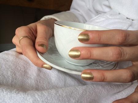 Golden Globes Mani: Maria Menounos and Caitlin FitzGerald – butter LONDON Golden Globes Mani: Maria Menounos and Caitlin FitzGerald - butter LONDON