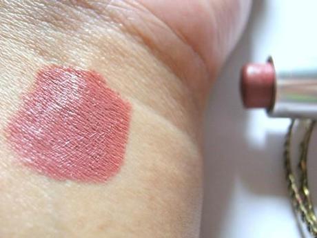 MAC Satin Finish Lipstick TWIG Review, Swatches and FOTD MAC Satin Finish Lipstick TWIG Swatches