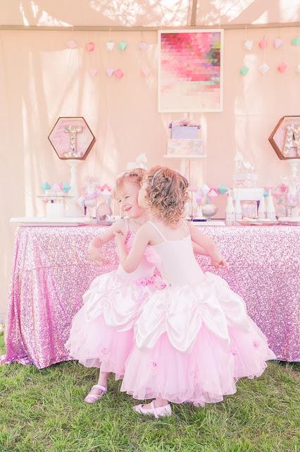 An Amazing Unicorn Garden Party by Lilian from Oliver's Alma Cottage An Amazing Unicorn Garden Party by Lilian from Oliver's Alma Cottage