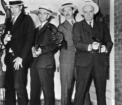 Truth vs. Fiction: The Bank-Robbing Style of Warren Oates as Dillinger The Dillinger Gang: Dillinger, Van Meter, Pierpont, and Makley. Is Dillinger wearing jeans here, or am I crazy?