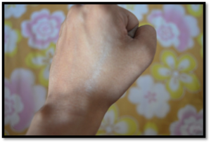 Lakme Eyeconic Kajal White Review and Swatches Untitled7