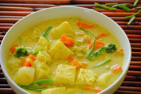 The World’s Top 10 Most Colourful but Tasty Curries Thai yellow curry with vegetables
