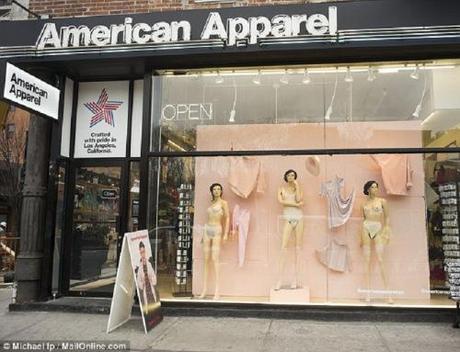 American Apparel store displays mannequins with pubic hair American Apparel1