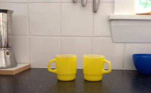 Yellow fire king coffee mug cup retro vintage thrifted op shop finds