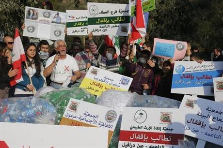 Lebanon: Blockade against Landfill in Naameh 243193_mainimg