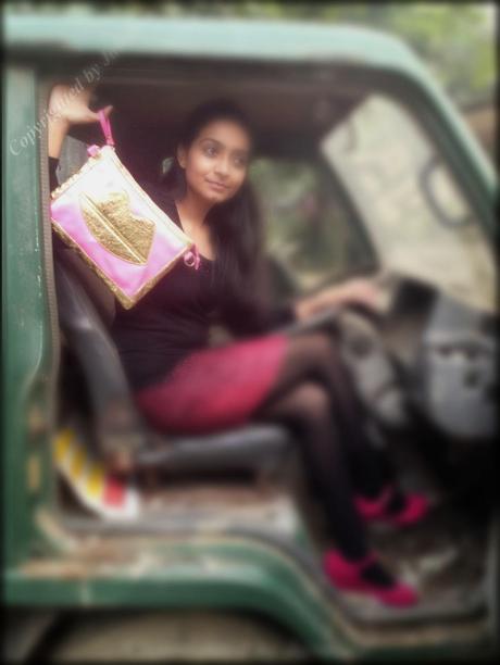 A Clutch That Brightens Everything!! A Clutch That Brightens Everything!!