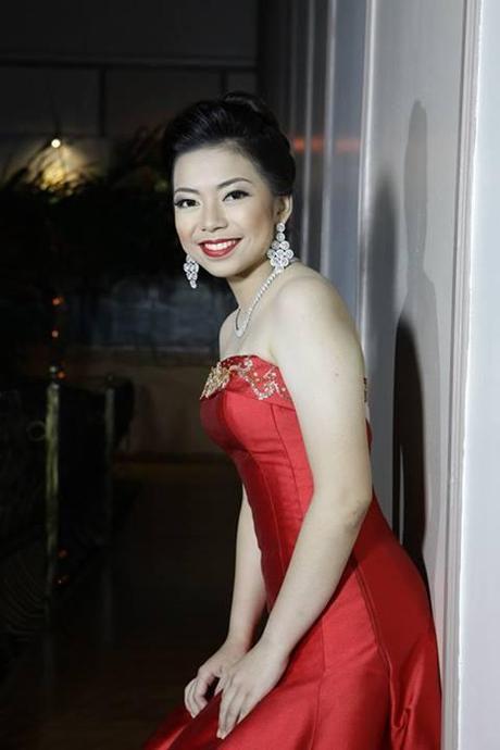 Gorgeous Debutante: Kristine https://fbcdn-sphotos-e-a.akamaihd.net/hphotos-ak-prn1/t1/q71/s720x720/1010897_586425981427301_339611071_n.jpg