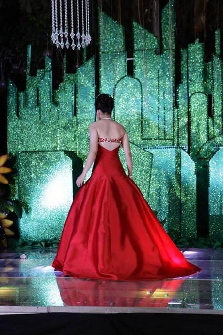 Gorgeous Debutante: Kristine https://fbcdn-sphotos-b-a.akamaihd.net/hphotos-ak-ash4/t1/q71/s720x720/1610087_586430548093511_208447891_n.jpg