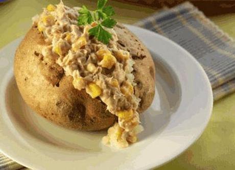 Tuna and sweetcorn topped baked potato The World’s Top 10 Best Ways To Eat A Baked Potato