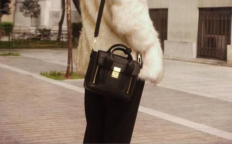 Landing No64: Fur To Lean On Landing No64: Fur To Lean On