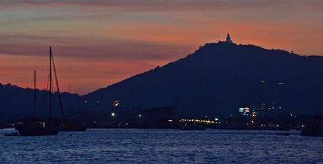 Sunset at the big Buddha