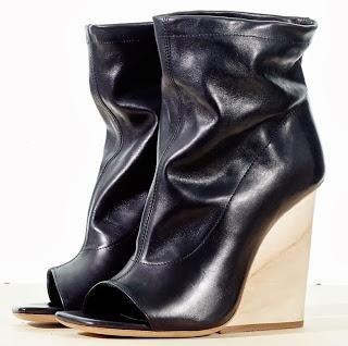 Shoe of the Day | Vic Matie Wedge Booties