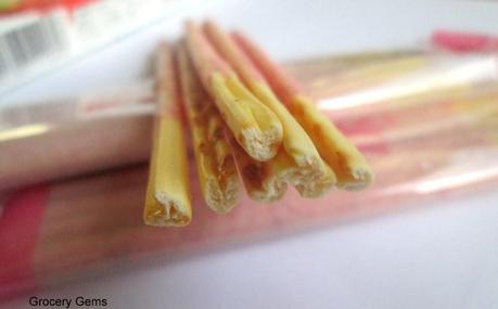 Review: Heart Shaped Strawberry Pocky! Review: Heart Shaped Strawberry Pocky!