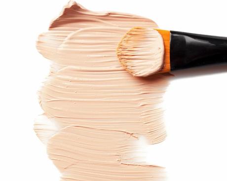choose the best foundation for oily skin to feel and look naturally beautiful