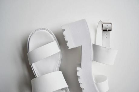 CLEATED SANDALS CLEATED SANDALS