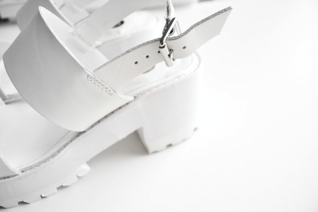 CLEATED SANDALS CLEATED SANDALS