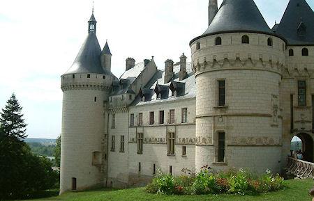 10 Loire Valley Castles You Will Want To Visit