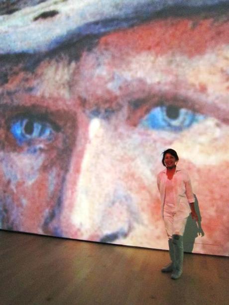 A Date with Mom in SG – Dali’s Mind of a Genius Exhibit (’til Nov.13) & Van Gogh Audiovisuals