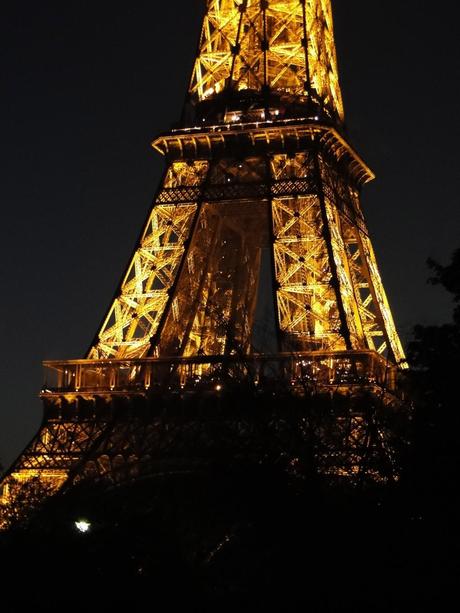 Eiffel PARIS you are PUUURTY ~ I MISS YOUR MUG ~ but not “MY” FRENCH language skills