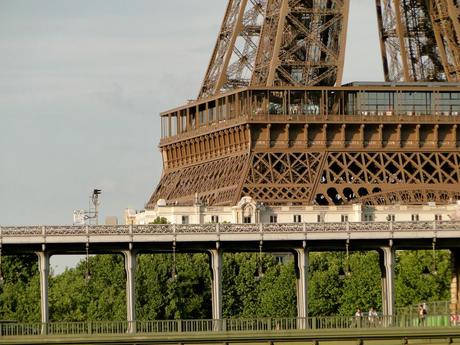 Eiffel PARIS you are PUUURTY ~ I MISS YOUR MUG ~ but not “MY” FRENCH language skills